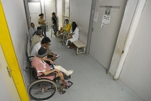 29/04/2015. Crédito: Gustavo Moreno/CB/D.A Press. Brasil. Brasília - DF. Situação dos hospitais do Distrito Federal. Na foto, Társila Moreira Ribeiro no Hospital do Gama.