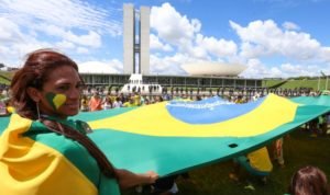 lm-manifestacao12-20150412-100-37-850x505