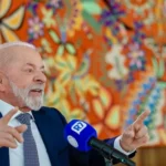 Polarização como estratégia: Lula transforma eleição em guerra de torcidas